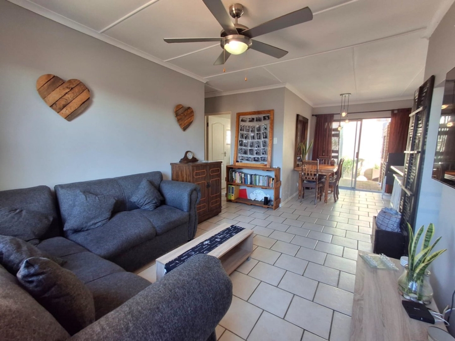 2 Bedroom Property for Sale in Jeffreys Bay Central Eastern Cape